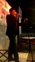 Cantando en vivo, celebrando un 14 de Febrero en EL RINCONCITO.